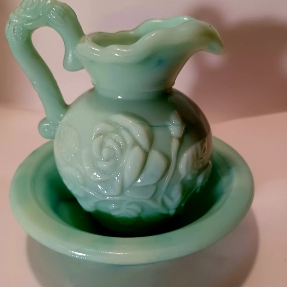 Vintage Jadeite Mint Green Avon Pitcher Set